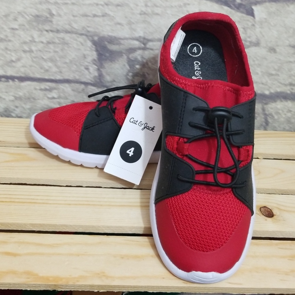NWT Cat & Jack boys sneakers